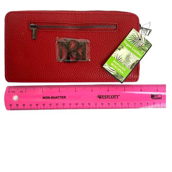 Badgley Mischka Full Size Multiple Pocket Card Slots Wallet in Wine, NEW - Picture 6 of 6